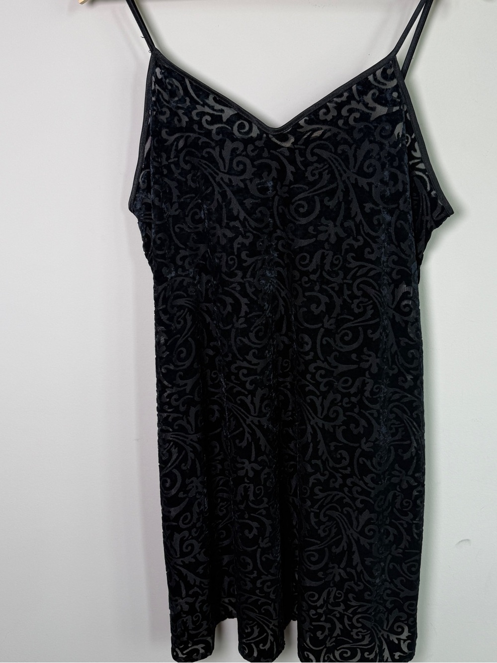 Lane Bryant Intimates Black Burnout Velvet Slip Dress Whimsigoth Y2K Plus 18/20